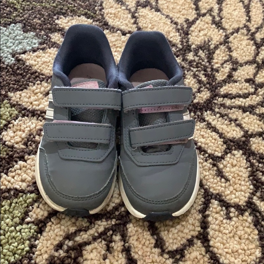 Toddler shoes